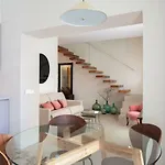 Habitavit En * Caceres