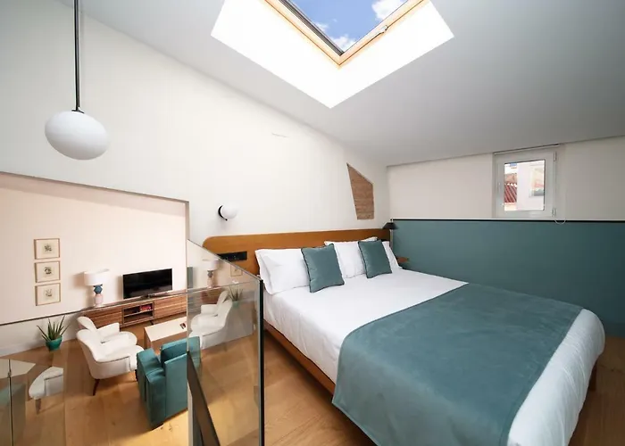 Habitavit En * Касерес